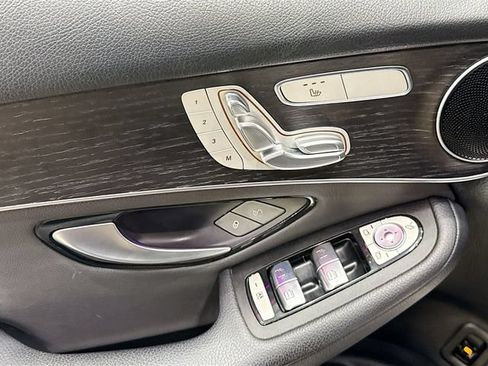 Used 2021 Mercedes-Benz GLC 300 image 16