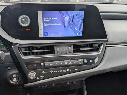 Certified 2023 Lexus ES 350 w/ Premium Package image 28