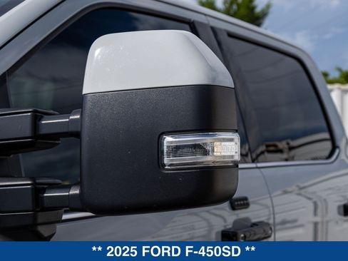 Used 2025 Ford F450 Platinum w/ Platinum Plus Package AWD/4WD image 14
