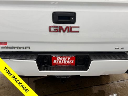 Used 2018 GMC Sierra 1500 SLE w/ SLE Value Package AWD/4WD image 3