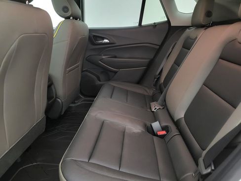 New 2026 Chevrolet Trax ACTIV w/ Sunroof Package image 38