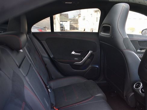 Used 2022 Mercedes-Benz CLA 250 image 26