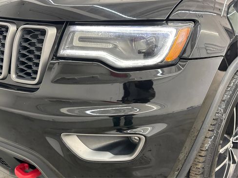 Used 2017 Jeep Grand Cherokee Trailhawk w/ Trailhawk Luxury Group image 34