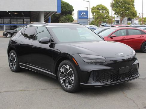 New 2026 Genesis GV60 RWD image 5