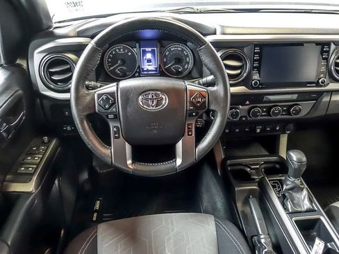 Used 2021 Toyota Tacoma TRD Sport w/ Technology Package AWD/4WD image 16