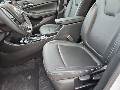 Certified 2024 Buick Encore GX Sport Touring image 19