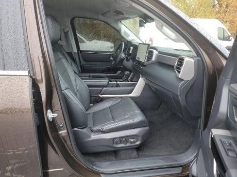 Used 2022 Toyota Tundra Limited w/ TRD Off-Road Package image 7