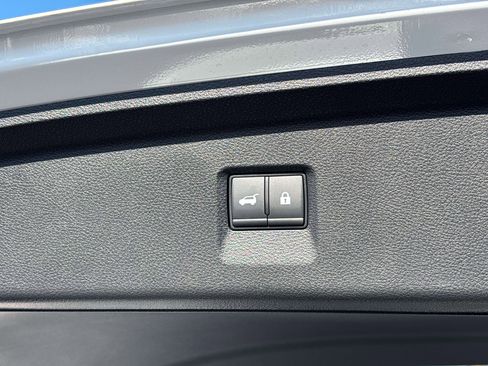 New 2026 INFINITI QX60 Luxe w/ Cargo Package image 13