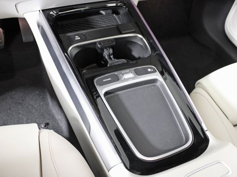 Certified 2024 Mercedes-Benz EQB 350 4MATIC SUV image 25