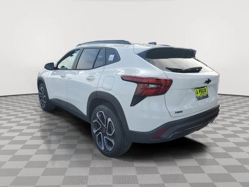 New 2026 Chevrolet Trax RS image 4