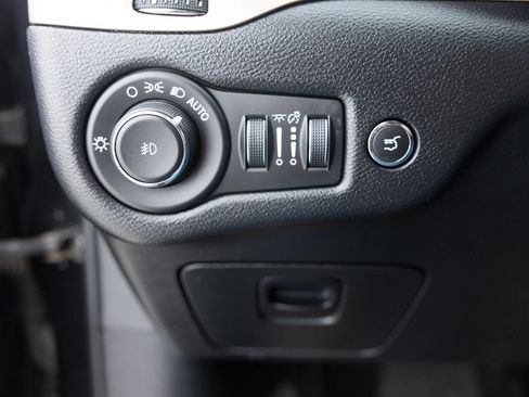 Used 2014 Jeep Cherokee Limited AWD/4WD image 37