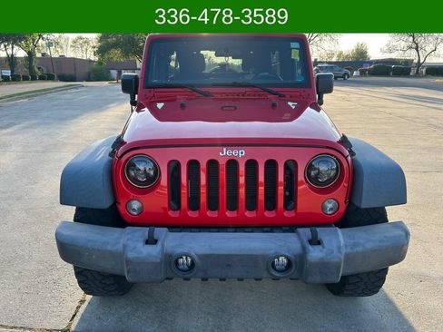 Used 2018 Jeep Wrangler Unlimited Sport w/ Connectivity Group AWD/4WD image 8