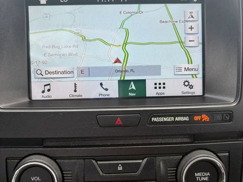 Used 2018 Ford Explorer XLT w/ Equipment Group 201A FWD image 18