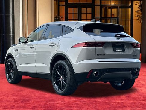 Used 2020 Jaguar E-PACE SE image 4