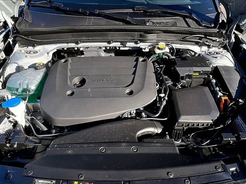 New 2026 Volvo XC40 B5 Ultra w/ Climate Package image 12