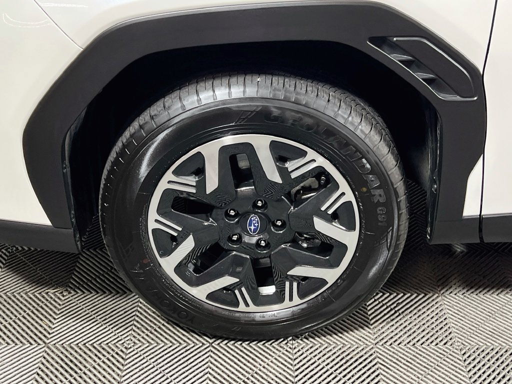 Certified 2025 Subaru Forester Premium AWD/4WD image 26