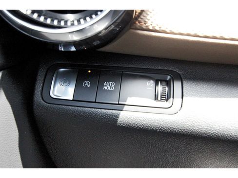 Used 2025 Chevrolet Equinox ACTIV w/ Convenience Package III image 21