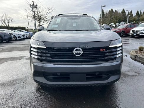 New 2025 Nissan Kicks SR w/ Illumination Package AWD/4WD image 2