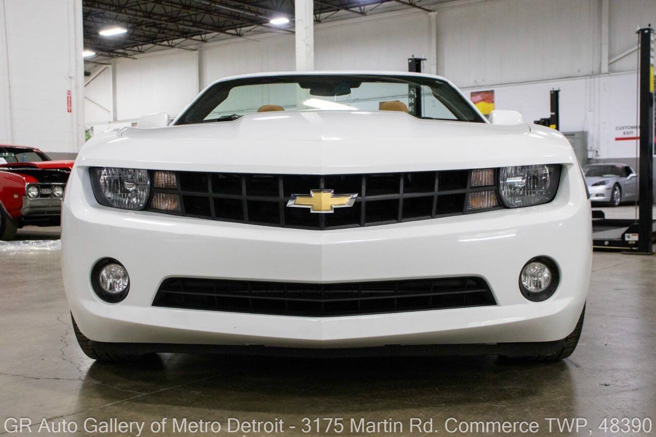 Used 2013 Chevrolet Camaro LT RWD image 13