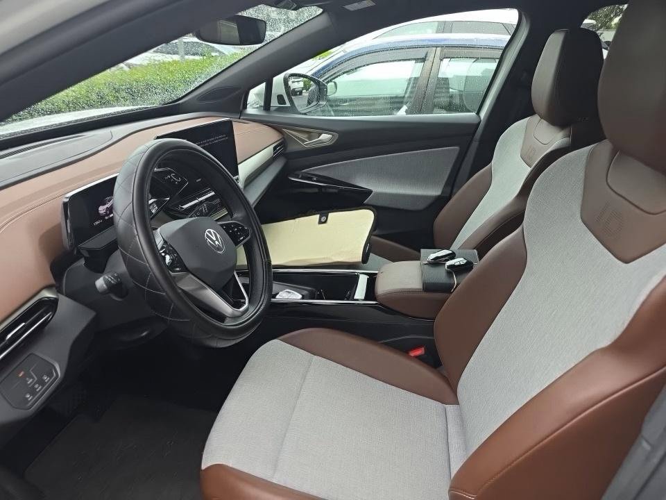 Used 2023 Volkswagen ID.4 Pro AWD/4WD image 5