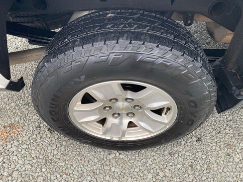 Used 2018 Chevrolet Silverado 1500 LT w/ All Star Edition image 23