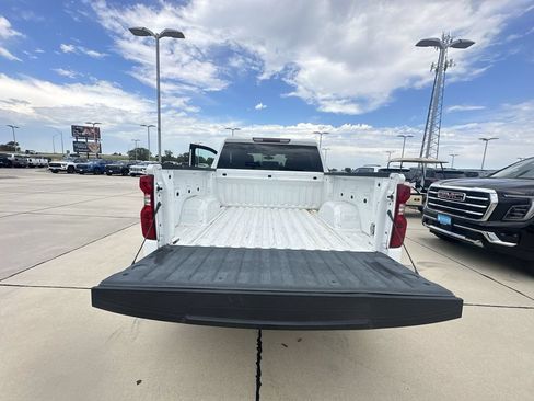Certified 2021 Chevrolet Silverado 1500 W/T w/ Z71 Off-Road Package AWD/4WD image 26