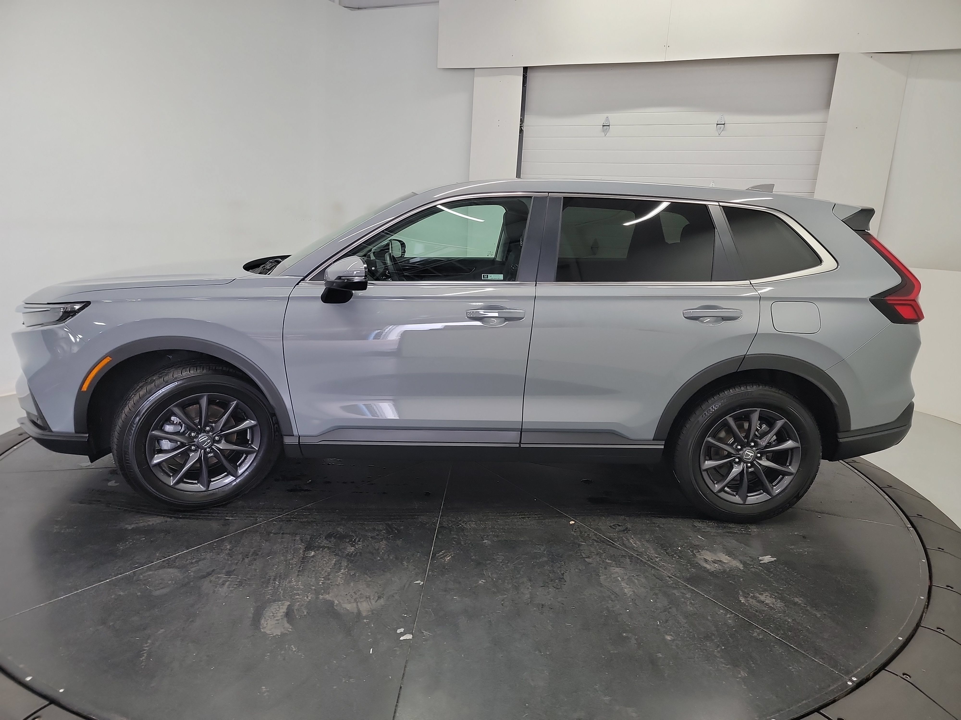 Used 2026 Honda CR-V EX-L image 5