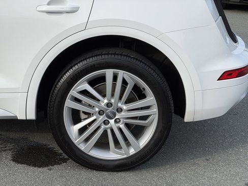 Used 2018 Audi Q5 2.0T Premium Plus w/ Premium Plus Package image 39