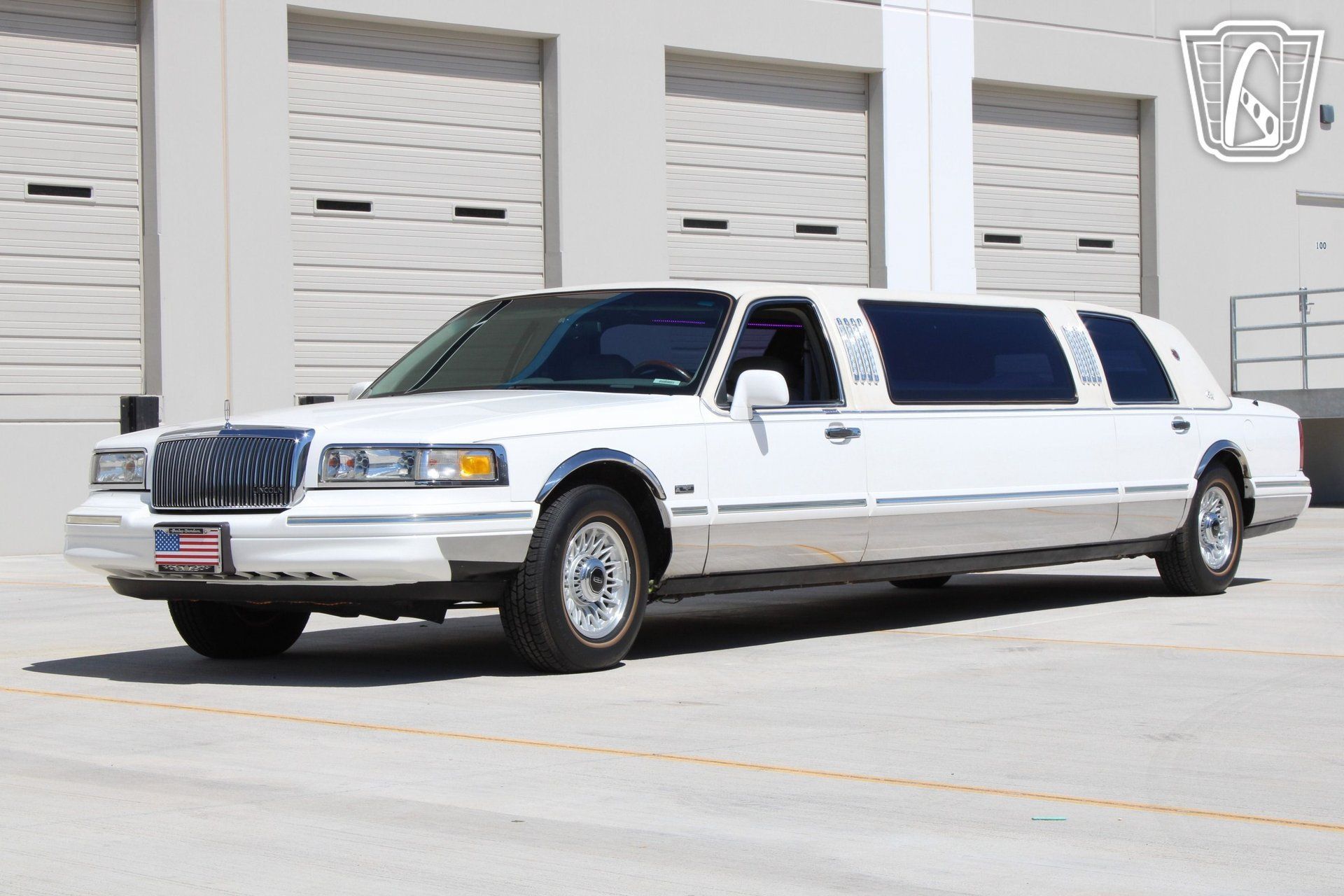 Used 1996 Lincoln Town Car Executive RWD image 7