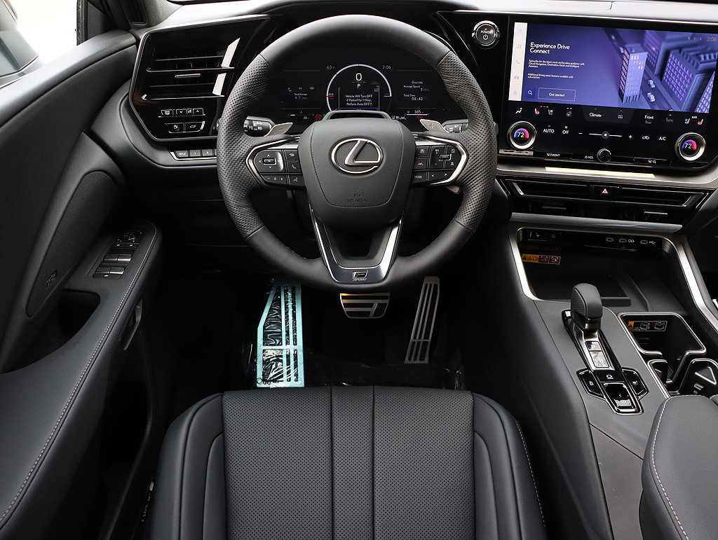 New 2026 Lexus TX 500h AWD w/ Technology Package image 18