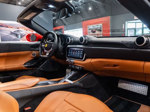 Certified 2020 Ferrari Portofino RWD image 52