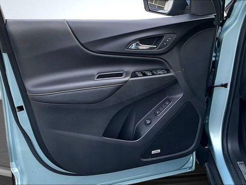 Used 2022 Chevrolet Equinox Premier image 20