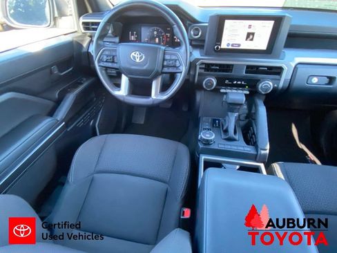 Certified 2025 Toyota 4Runner SR5 AWD/4WD image 30
