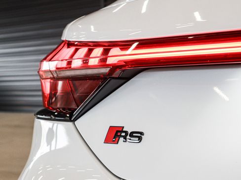 Used 2024 Audi RS e-tron GT w/ Carbon Performance Package image 27