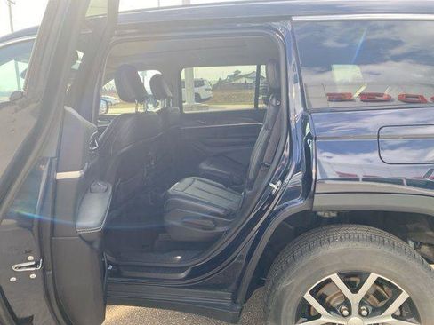 Certified 2023 Jeep Grand Cherokee L Limited AWD/4WD image 24