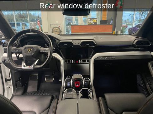 Used 2019 Lamborghini Urus image 24
