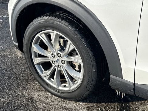 Certified 2020 Ford Explorer XLT w/ Equipment Group 202A image 17