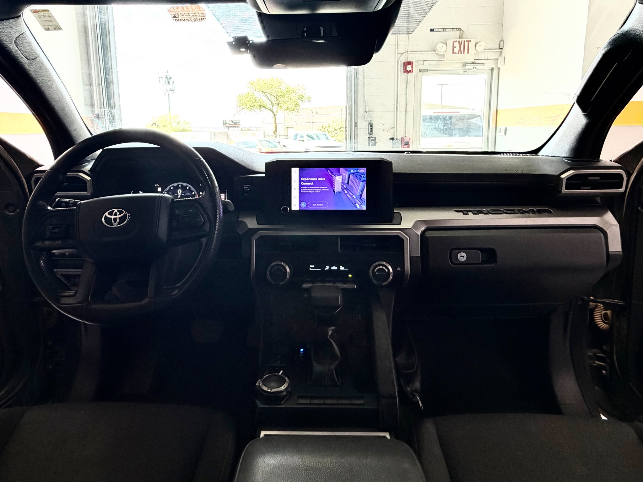 Used 2024 Toyota Tacoma SR5 AWD/4WD image 20