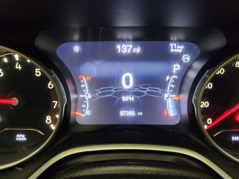 Used 2019 Jeep Compass Limited AWD/4WD image 23