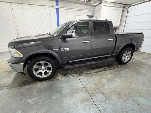 Used 2017 RAM 1500 Laramie w/ Convenience Group image 6