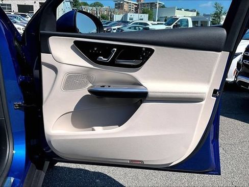 Used 2026 Mercedes-Benz GLC 300 4MATIC image 19