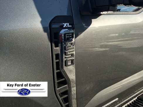 New 2026 Ford F250 XL w/ XL Off-Road Package image 9