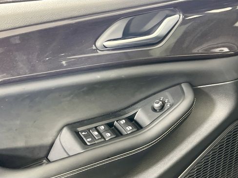 Used 2023 Jeep Grand Cherokee Altitude image 17