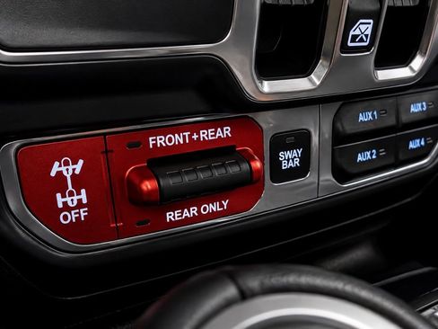 Used 2022 Jeep Wrangler Unlimited Rubicon 4xe w/ Cold Weather Group AWD/4WD image 30