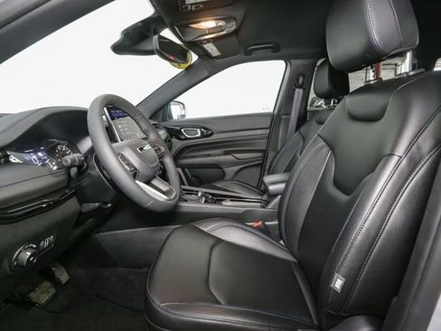 Used 2026 Jeep Compass Limited AWD/4WD image 38