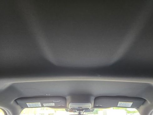 Used 2024 Ford F150 Lariat w/ FX4 Off-Road Package image 44