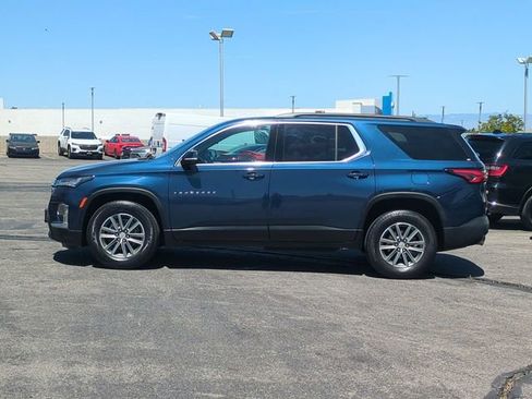 Used 2023 Chevrolet Traverse LT FWD image 5