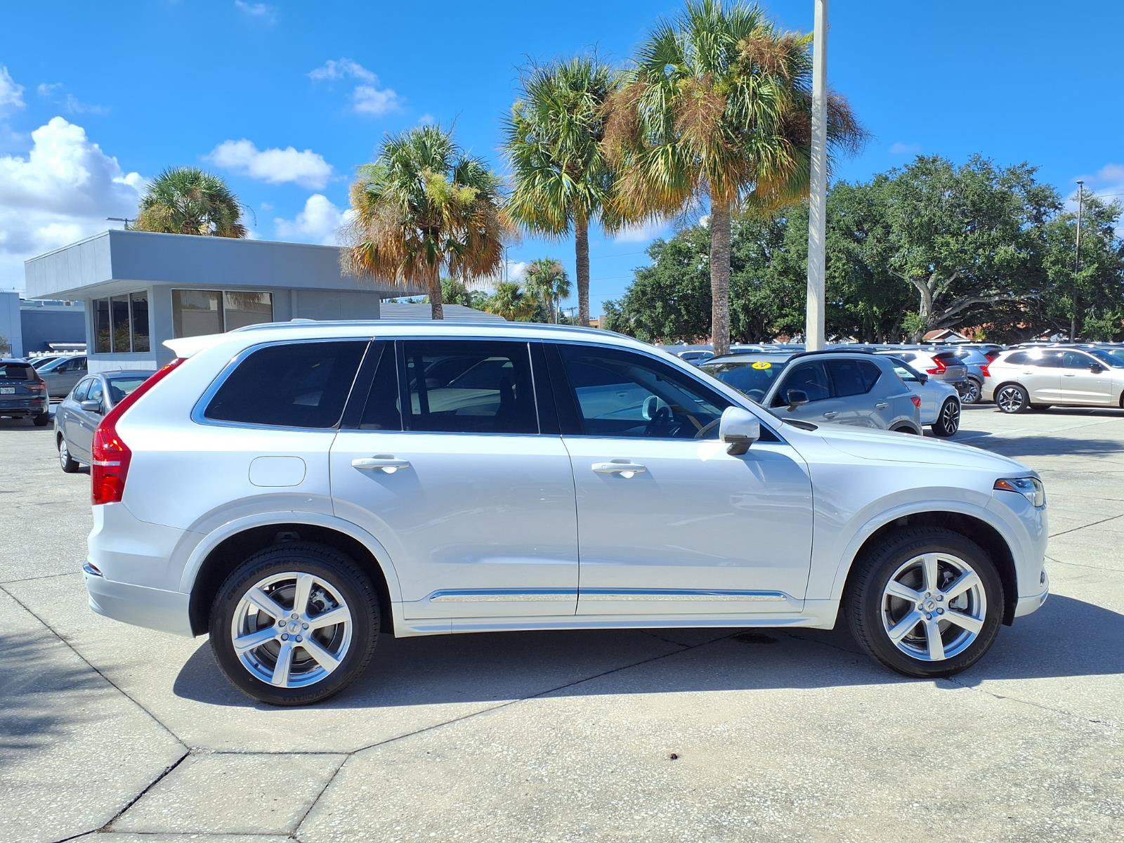 Certified 2024 Volvo XC90 B5 Core AWD/4WD image 8