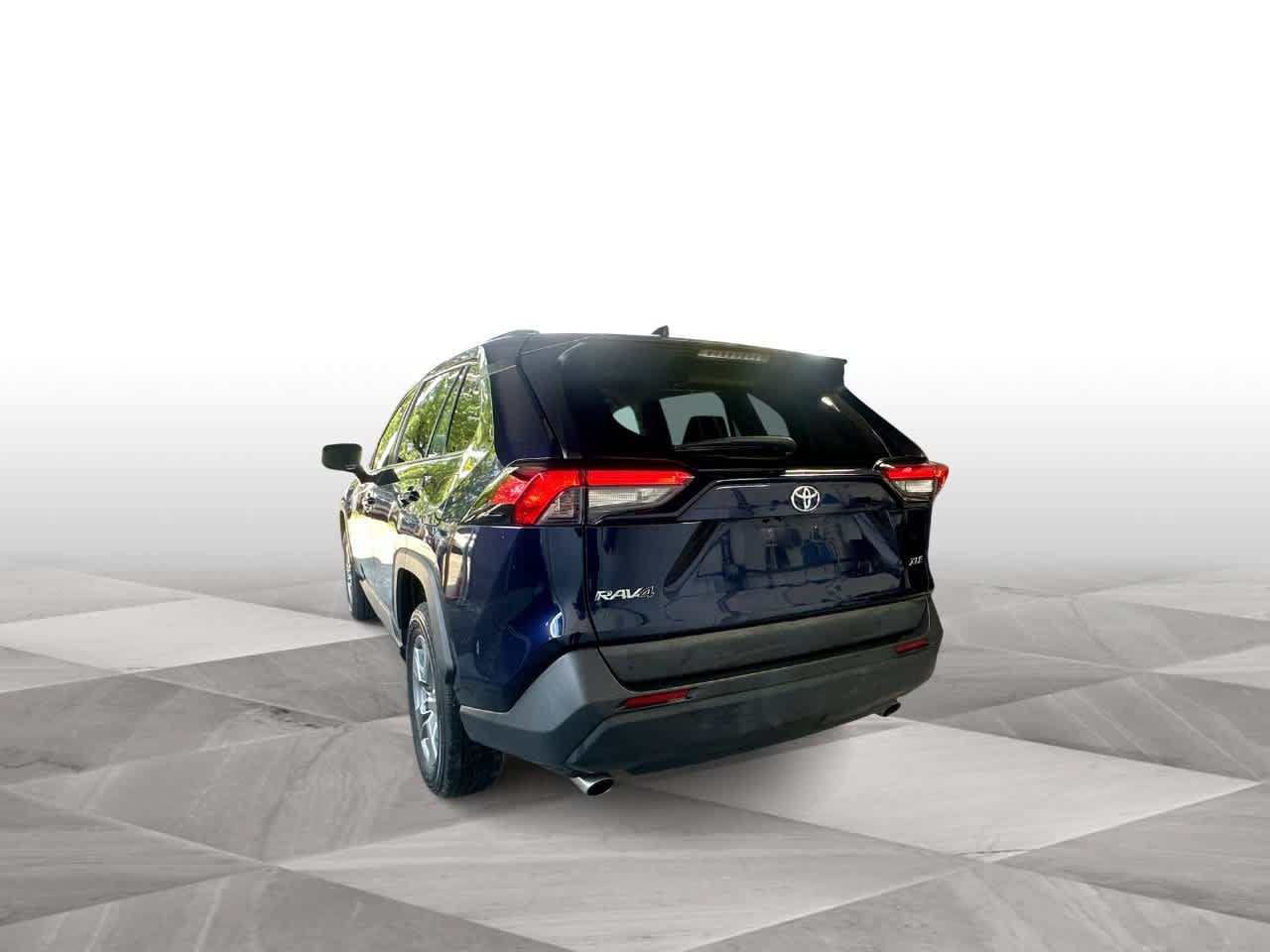 Used 2024 Toyota RAV4 XLE FWD image 6