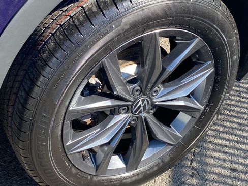 Certified 2023 Volkswagen Tiguan SE AWD/4WD image 20